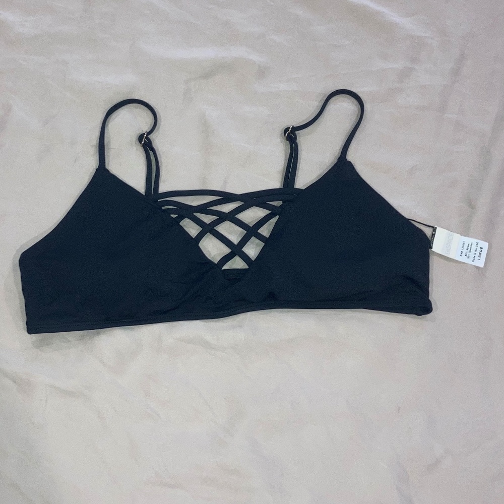 L-Space  black bikini top. Size Large
